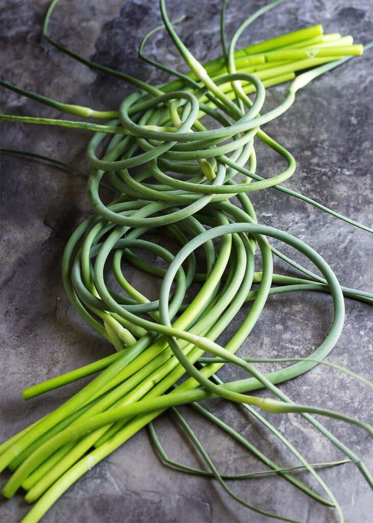 4 Things You Can Do With Garlic Scapes